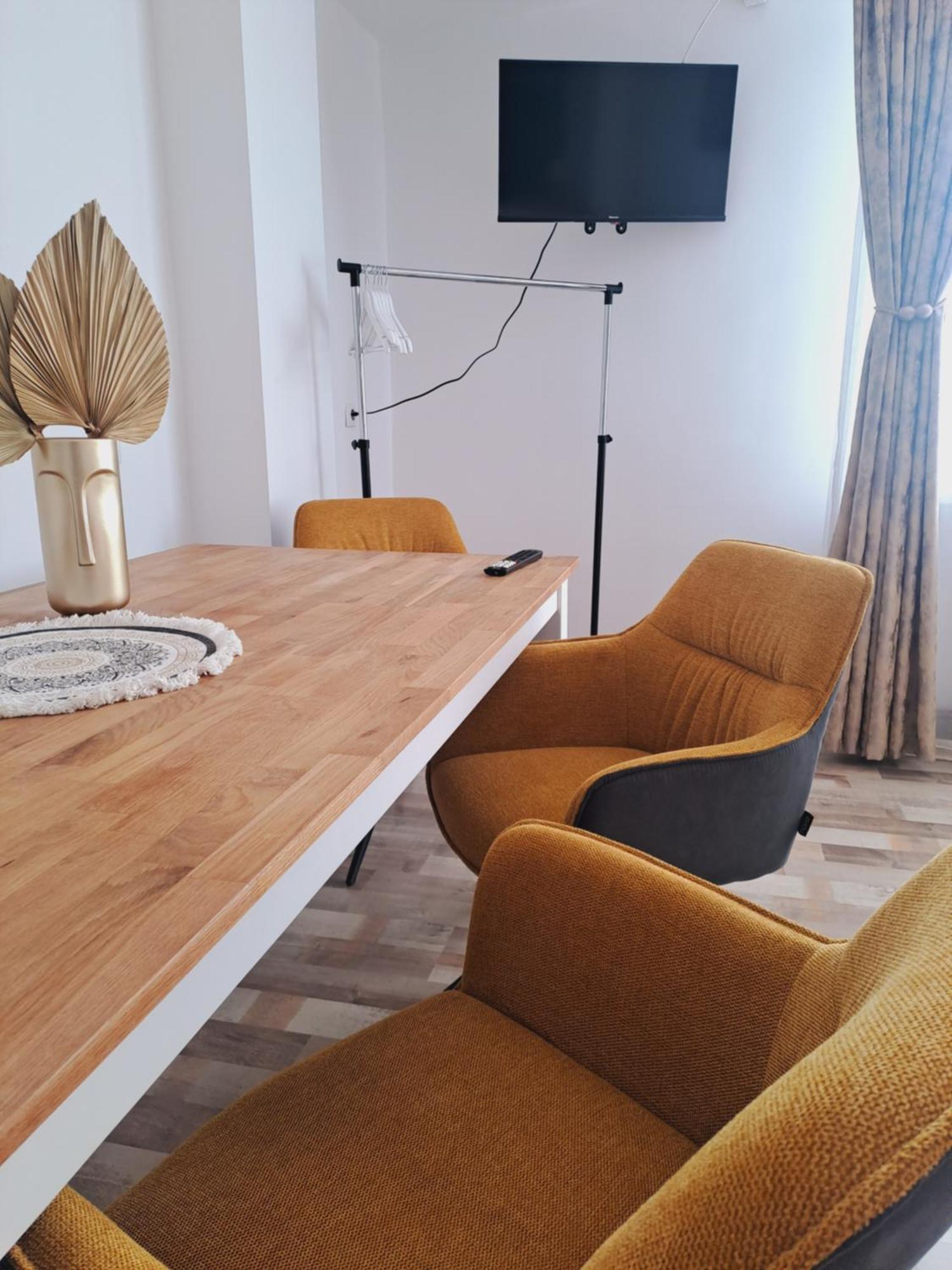 7 Level Central Apartments Miercurea Ciuc Phòng bức ảnh